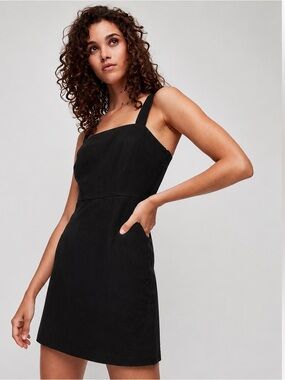 Aritzia Wilfred Rosemond Black Linen Dress
